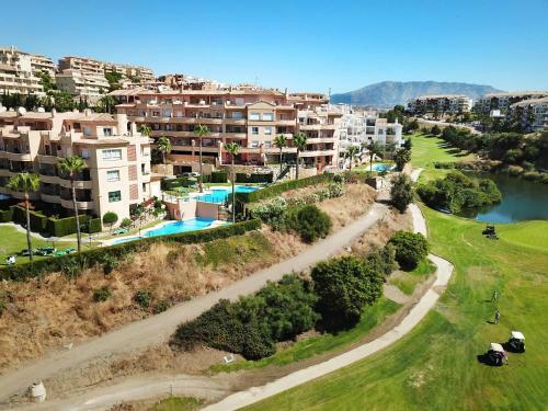 Apartamento Modern Frontline Golf Penthouse With Sea Views