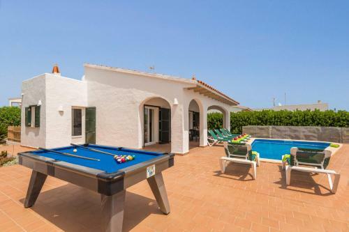 Blanc Arenal Villa, Arenal Den Castell