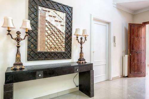 Charming 5br Villa Espa�a By Rafleys