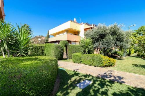 Prados Del Golf Apartment By Rafleys