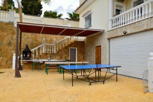 Mijas Villa Sleeps 15 With Pool And Air Con