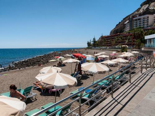 Beach Apartment In Playa Del Cura 323