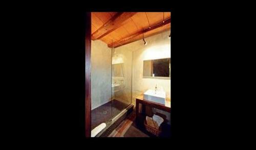 Villa In Montmajor Sleeps 17 With Pool