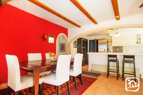 Abahana Villas Athena