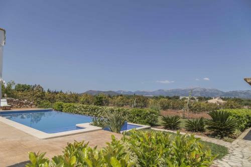 Yourhouse Es Moy� Des Pins
