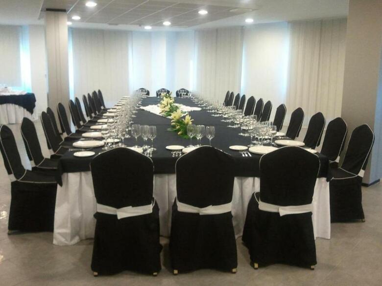 Hostal Spa Suites Ode�n