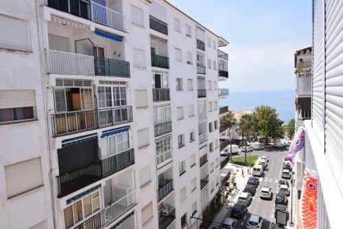 Apartamento Edf. Chaparil 6�4