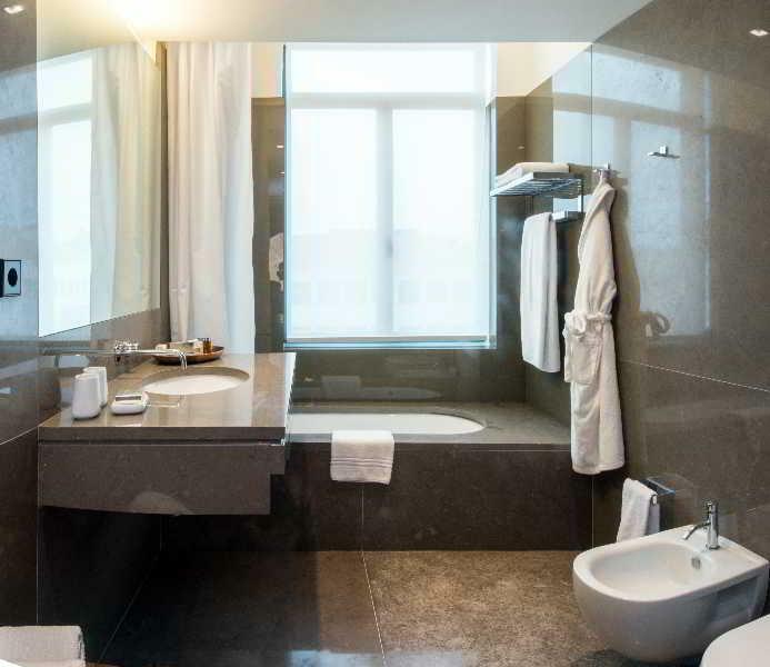 The Artist Porto Hotel & Bistro