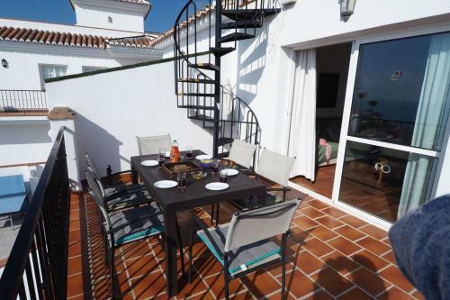 Nerja Paradise Rentals - Villa Azalea