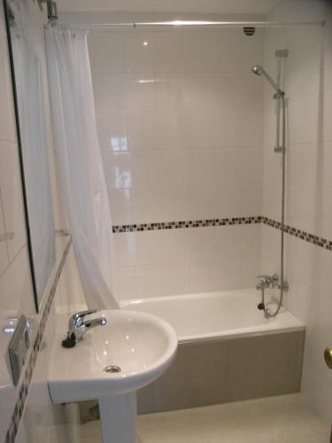 2 Bed Apartment