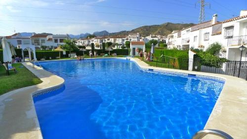 Casa Vista Bella - Sleeps 9