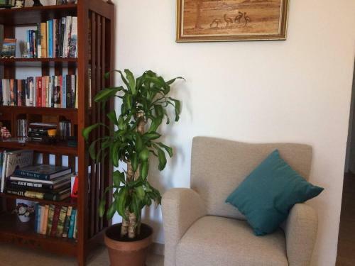 Stunning 3-bed House In Oj�n