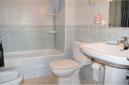 Molino Blanco Apartment 6 - Facing Park