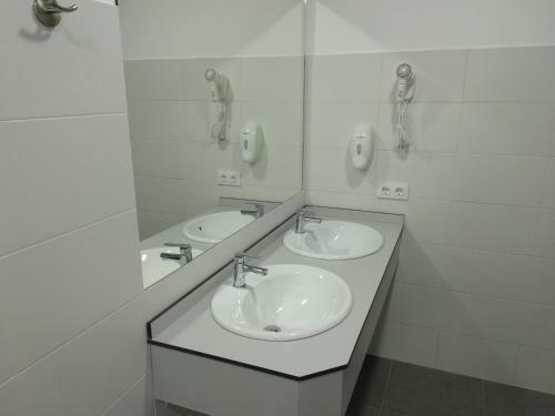 Albergue & Rooms Murgad�n