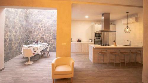 Moderna Casa En El Centro de Osuna