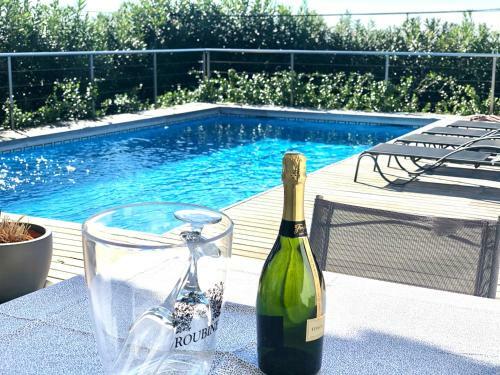 Villa Moderna de 4 Dormitorios Y Piscina