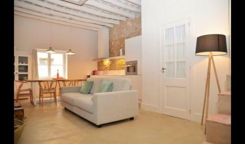 Pals Apartment Sleeps 4 With Pool And Air Con