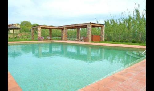 Villa In Pals Sleeps 3 With Pool And Air Con