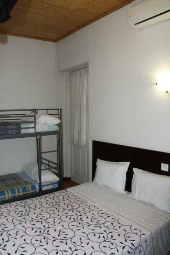 Residencia Vale Formoso B&B And Parking
