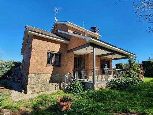 Chalet En La Sierra Pedrezuela