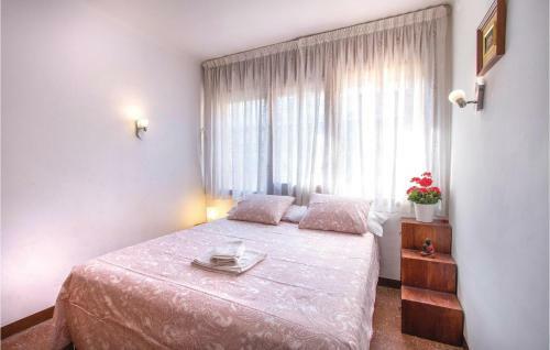 Two-bedroom Apartment In Pineda de Mar