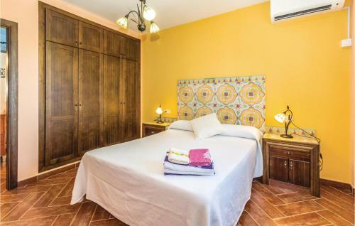 Three-bedroom Holiday Home In Periana