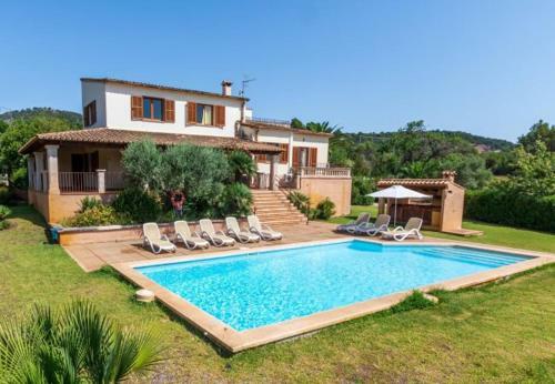 Pollenca Villa Sleeps 8 With Pool Air Con And Wifi
