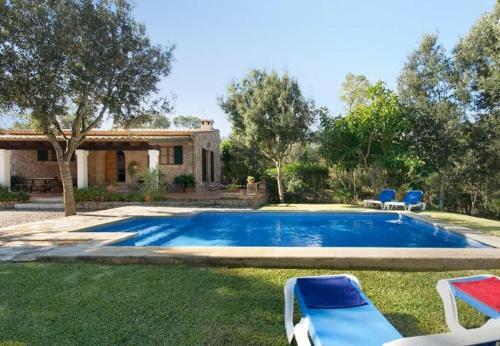 Pollenca Villa Sleeps 4 With Pool Air Con And Wifi