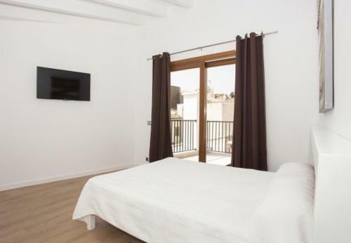 Pollenca Villa Sleeps 8 With Pool Air Con And Wifi