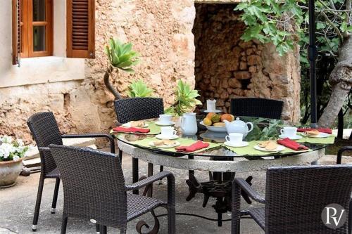 Pollenca Villa Sleeps 6 Pool Air Con Wifi
