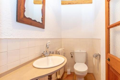 Pollenca Villa Sleeps 6 With Pool Air Con And Wifi