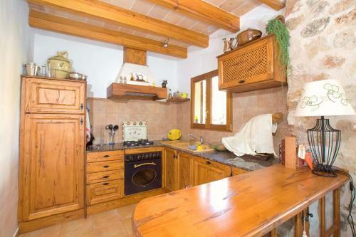 Pollenca Villa Sleeps 8 With Pool Air Con And Wifi