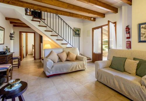 Pollenca Villa Sleeps 4 With Pool Air Con And Wifi