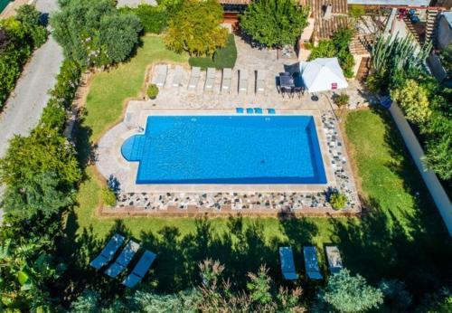 Pollenca Holiday Home Sleeps 8 With Pool