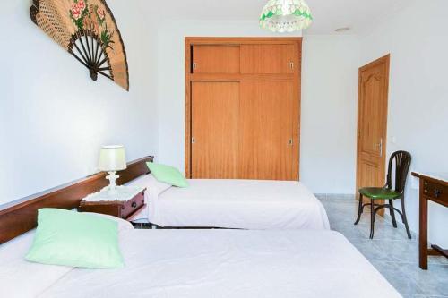 Pollenca Villa Sleeps 6 With Pool Air Con And Wifi