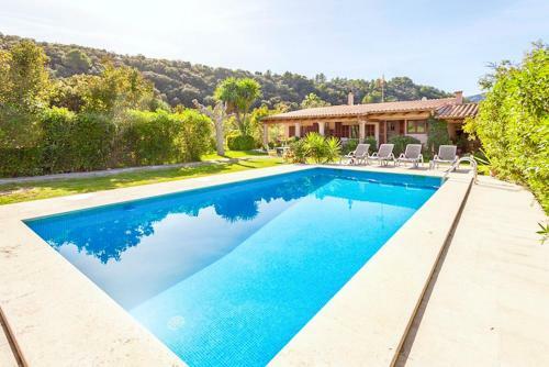 Villa In Pollenca Sleeps 4 Includes Swimming Pool And Air Con