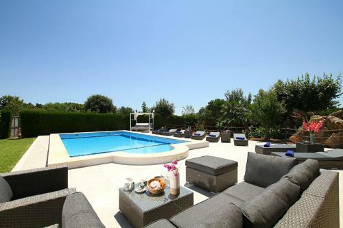 Villa In Pollenca Sleeps 10 Includes Swimming Pool And Air Con