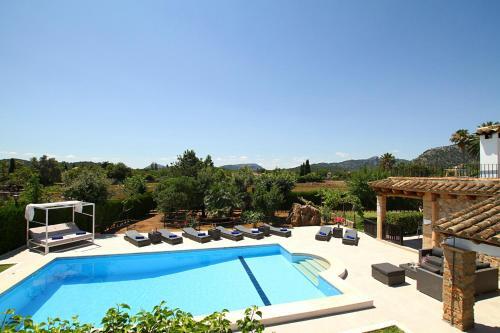 Villa In Pollenca Sleeps 10 Includes Swimming Pool And Air Con
