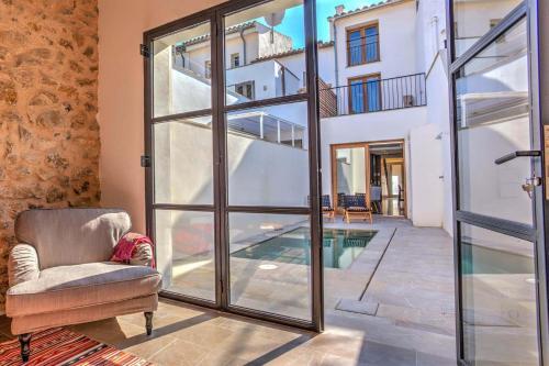 Pollenca Villa Sleeps 5 With Pool Air Con And Wifi