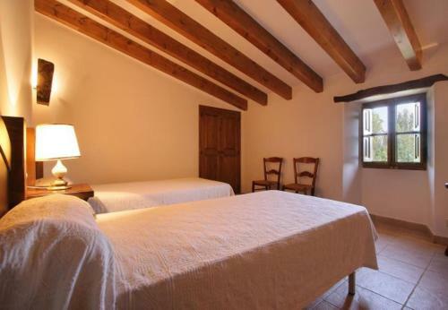 Pollenca Villa Sleeps 6 With Pool Air Con And Wifi
