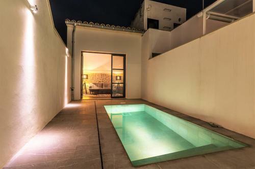 Villa In Pollenca Sleeps 5 With Pool And Air Con