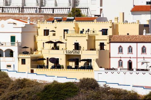 Hostal Castelo Guest House
