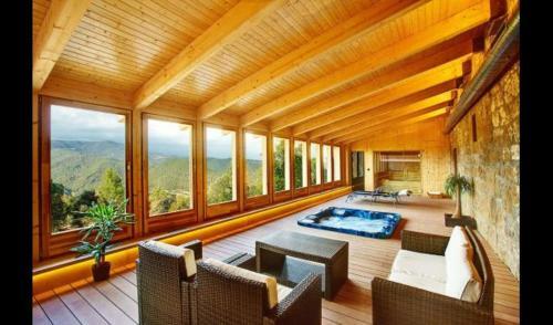 Ponts Villa Sleeps 18 With Pool