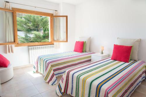 Cala Egos Villa Sleeps 8 Pool Wifi