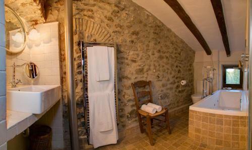 Pubol Villa Sleeps 8 Pool Wifi