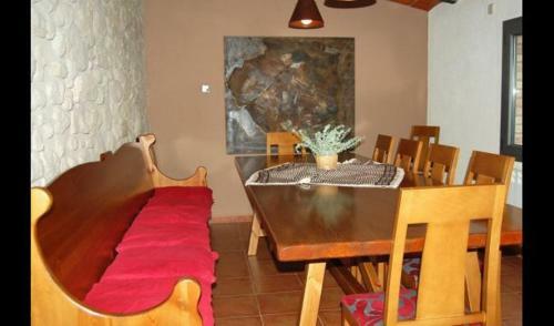 Prats de Llucanes Villa Sleeps 15 With Pool