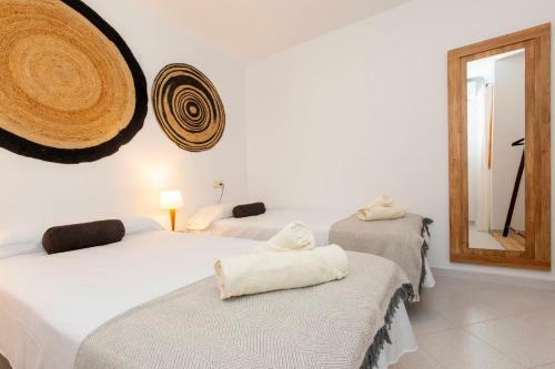 18 Sleeps Private Pool Villa Near Barcelona