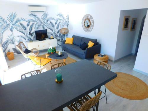 Apartamento Con Gran Terraza Con Vistas Al Mar En Roses