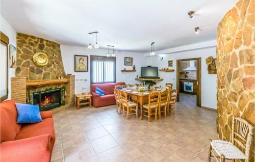 Five-bedroom Holiday Home In Rute
