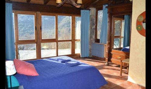 Rupit Villa Sleeps 11 With Pool
